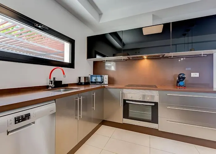 Tajinaste * Адехе