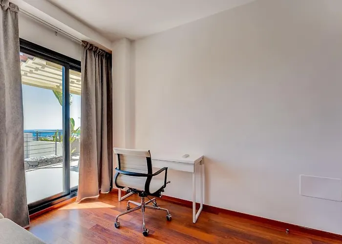 Tajinaste * Costa Adeje (Tenerife)